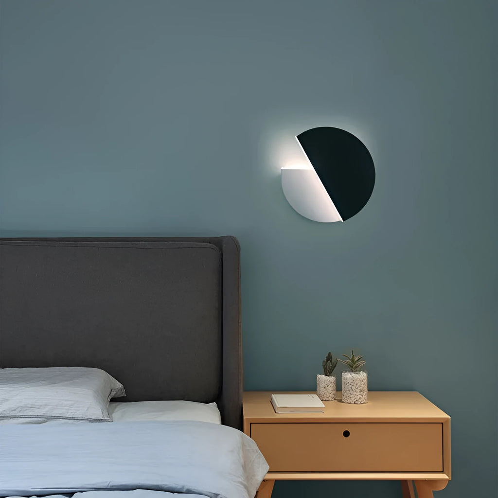 Rotating round LED wall light in black and white wrought iron and acrylic 10W warm white