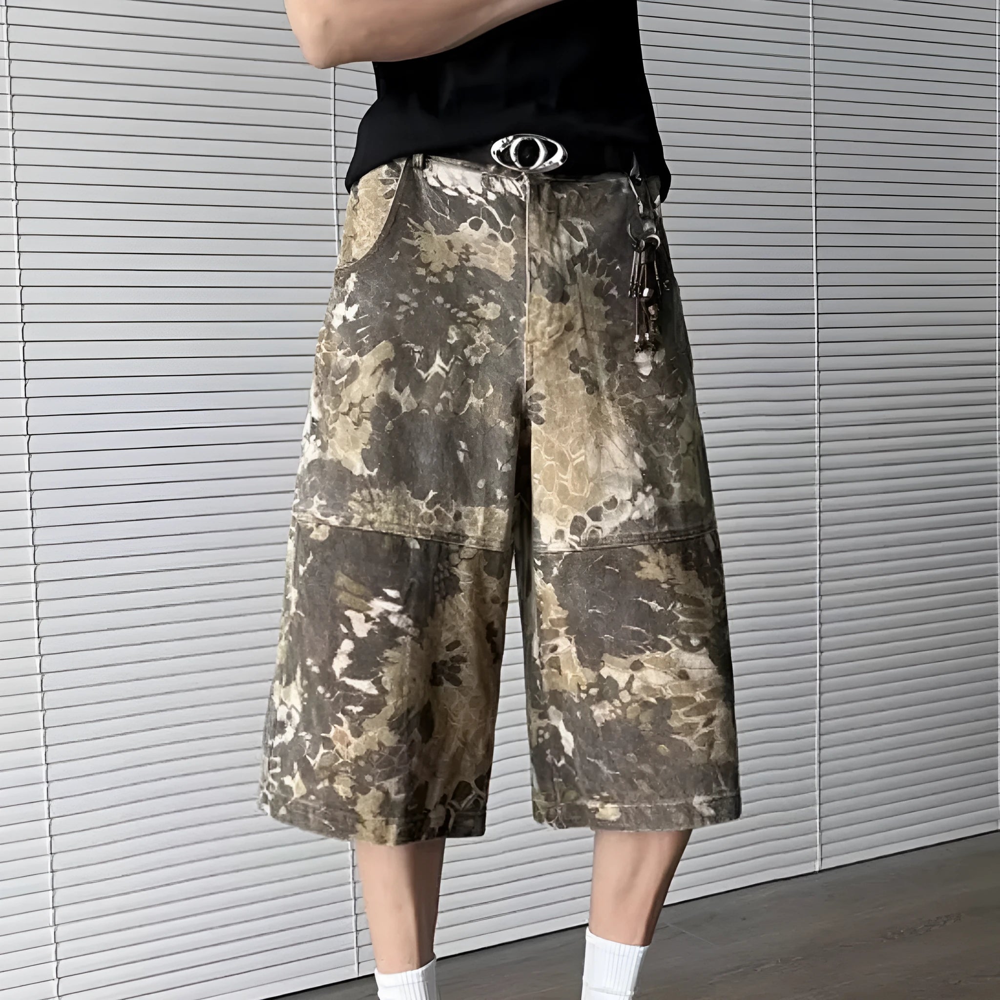 Yellow snake camouflage pattern cropped jeans in cotton denim fabric