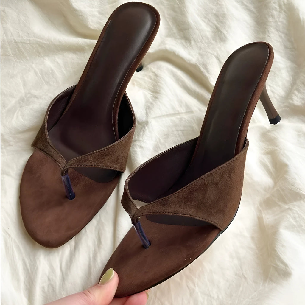 Women's pointed toe flip-flops with PU upper and rubber sole, black or brown, sizes 35-42