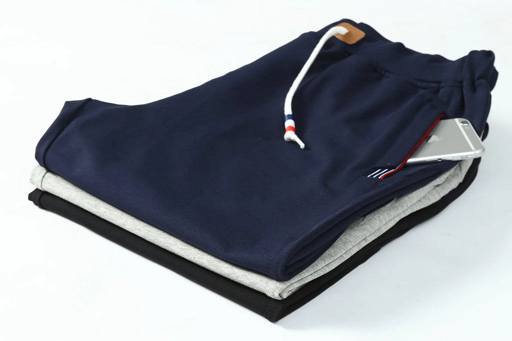 Men's cotton casual shorts in gray, straight-leg five-length design with non-iron finish
