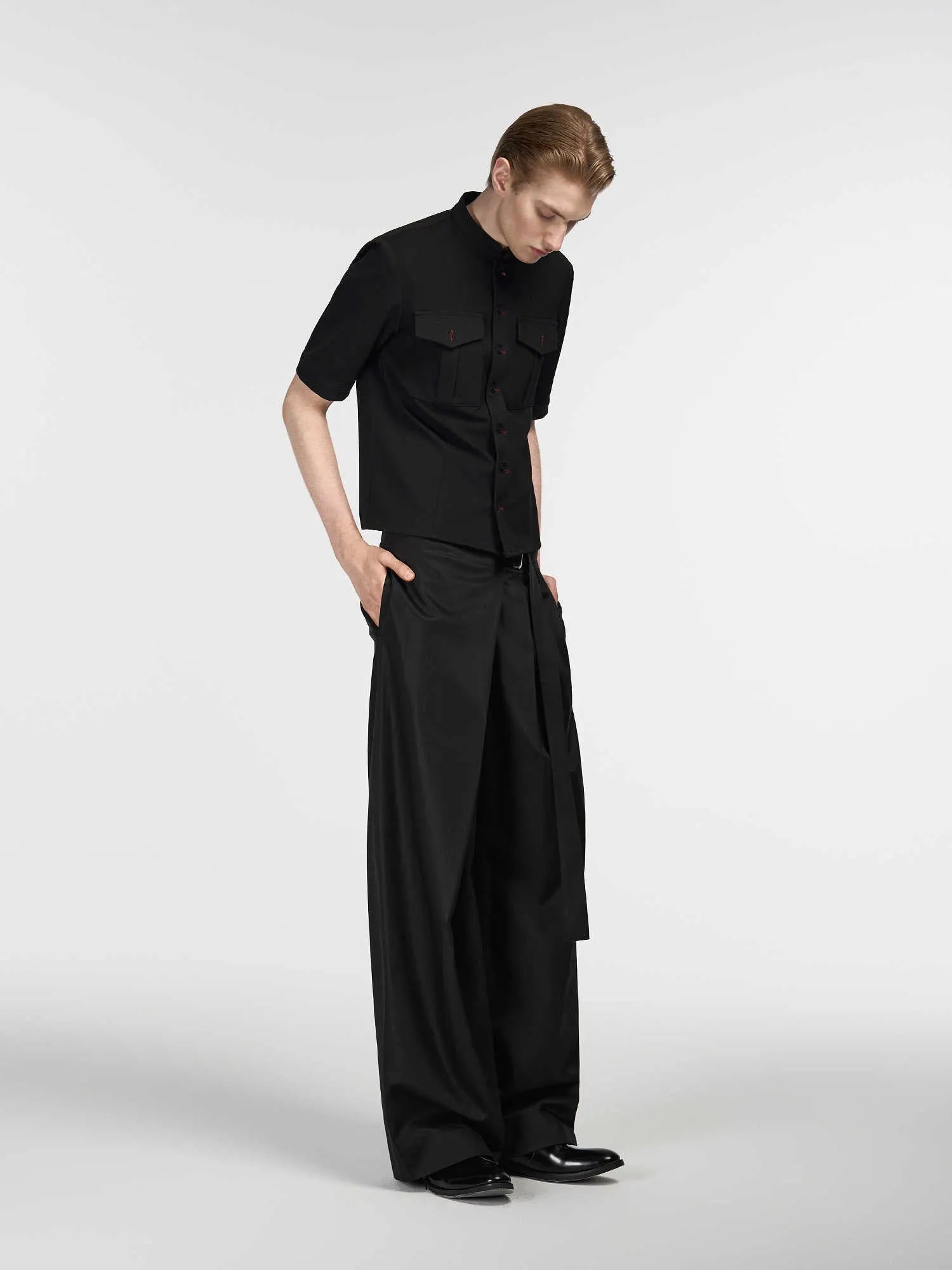 Black straight-leg trousers with adjustable waist and single pleat front in Tencel cotton fabric