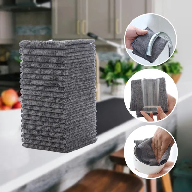 Grey square microfiber kitchen cleaning cloth for oilproof decontamination on pots and bowls