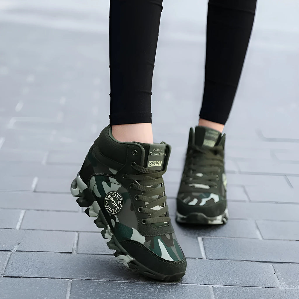 Women's green camouflage canvas sneakers with increased sole height