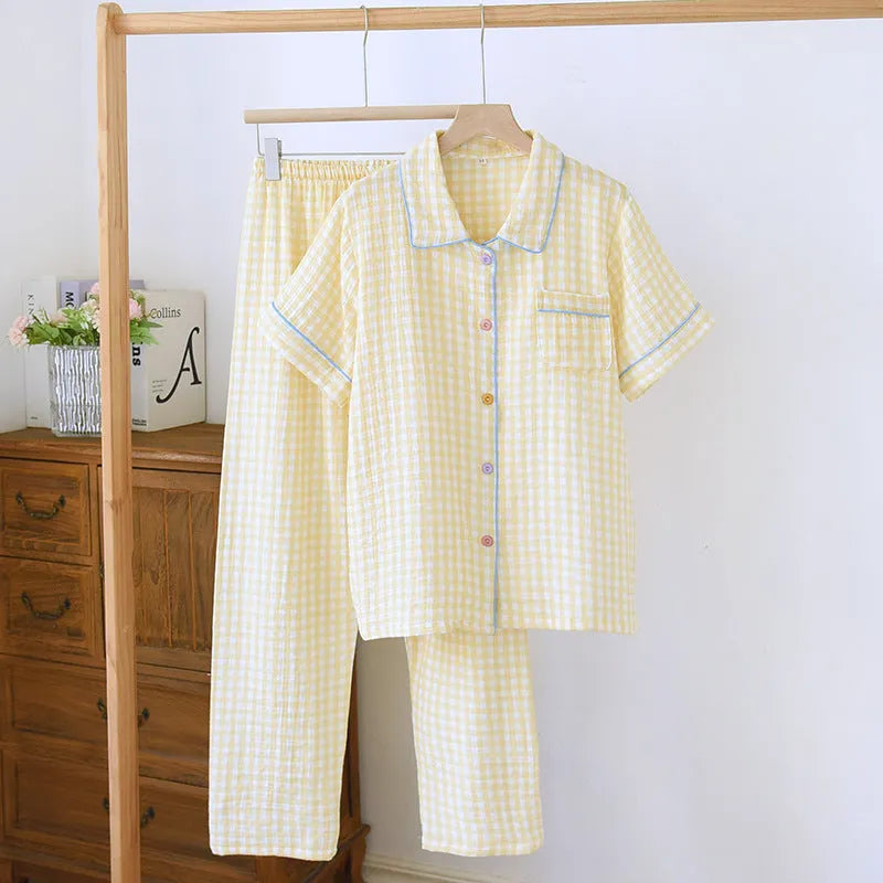 Women's crepe cotton short-sleeve trousers and top set in loose casual style with three-quarter sleeves