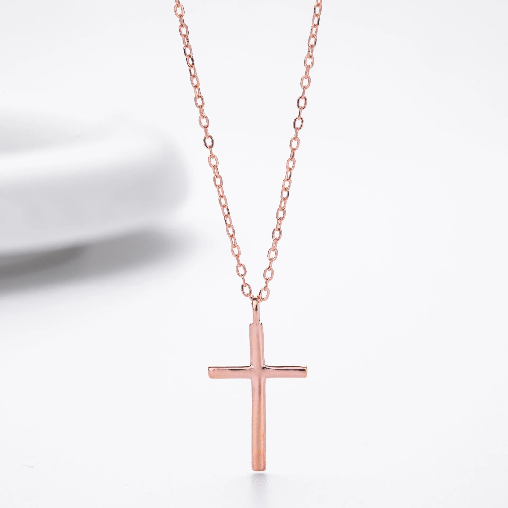 S925 sterling silver cross pendant necklace with adjustable O-shaped chain in gold, platinum or rose gold finish
