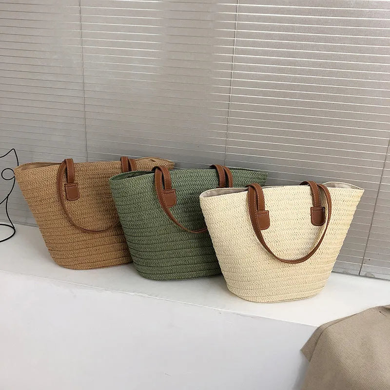 Straw weaving women's handbag in off white with contrast colour detailing