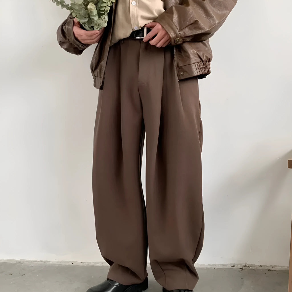 Japanese retro wide-leg drape suit pants for men in loose fit, black colour, synthetic fibre blend