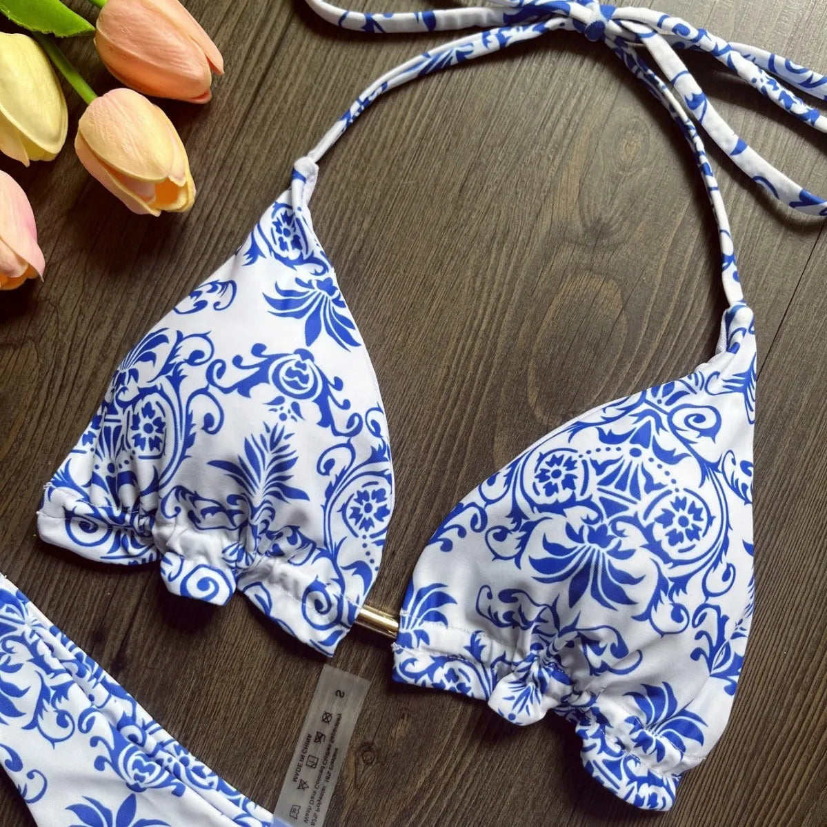 Women's blue and white porcelain printed bikini set with high elasticity and cotton lining for swimming