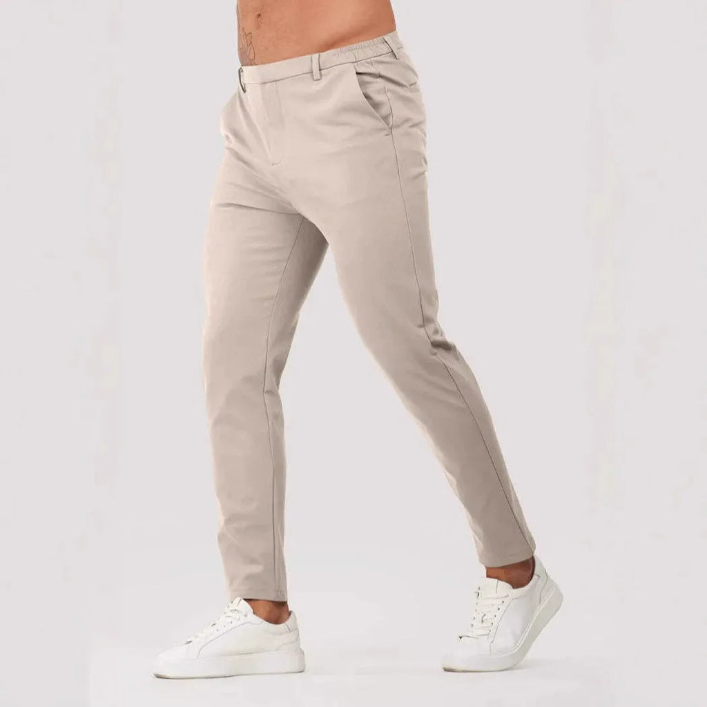 Solid colour casual men's suit pants with straight leg and button fly in black