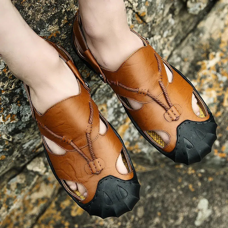 Men's casual sandals in black, brown, and khaki, sizes 38 to 46, with size conversion chart