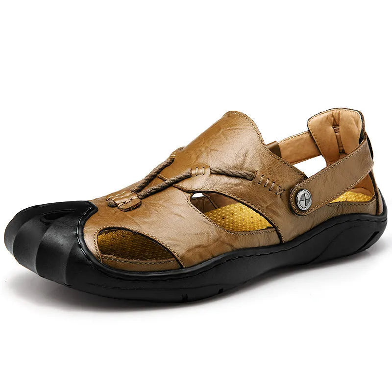 Men's casual sandals in black, brown, and khaki, sizes 38 to 46, with size conversion chart