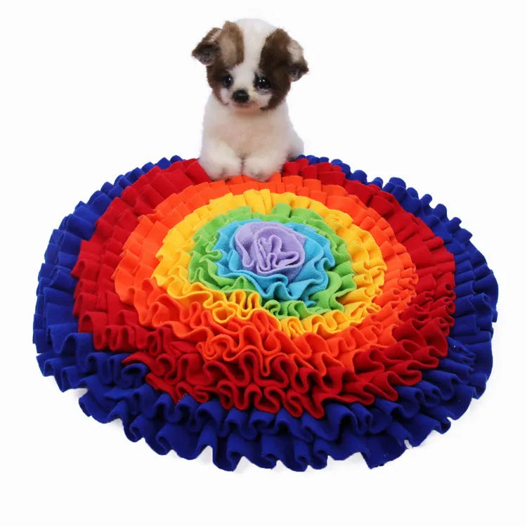 Dog snuffle mat measuring 55x55cm in plush material for slow feeding and sniffing enrichment