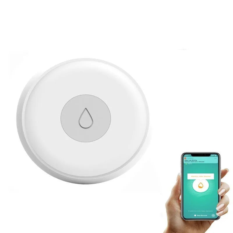Smart wireless water leak detection alarm with ZIGBEE3.0 technology for home placement