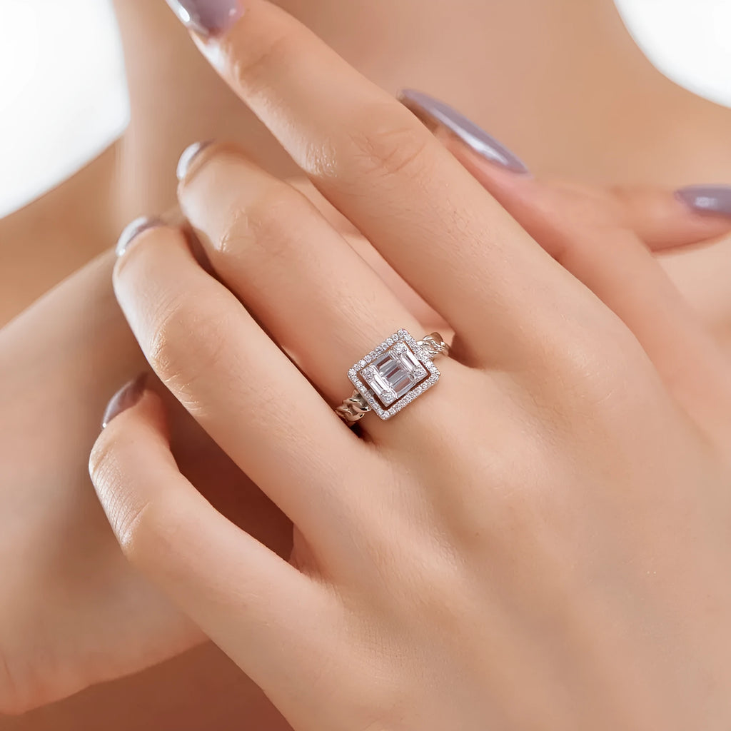 S925 sterling silver women's open ring with belt chain design and full diamond inlay, platinum white diamond colour