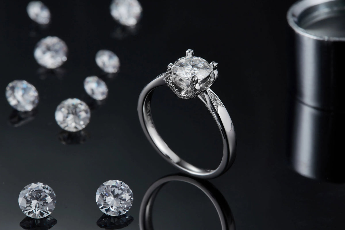 Star Guardian wedding ring set with 1-carat moissanite, S925 silver and platinum plating, sizes 5 to 9
