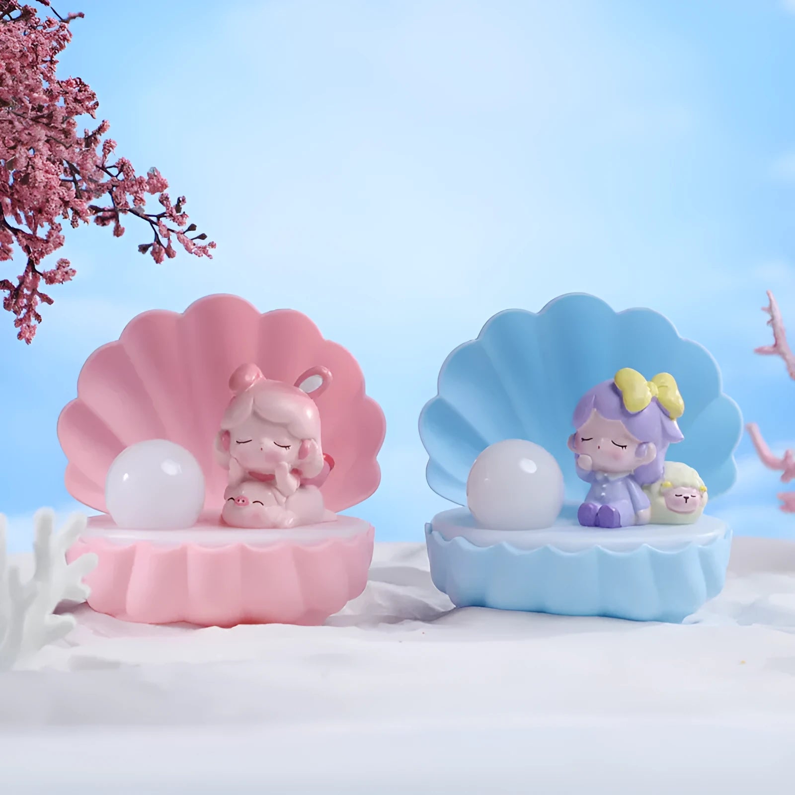Cartoon animal resin shell star night light in pink, blue, purple, or yellow.