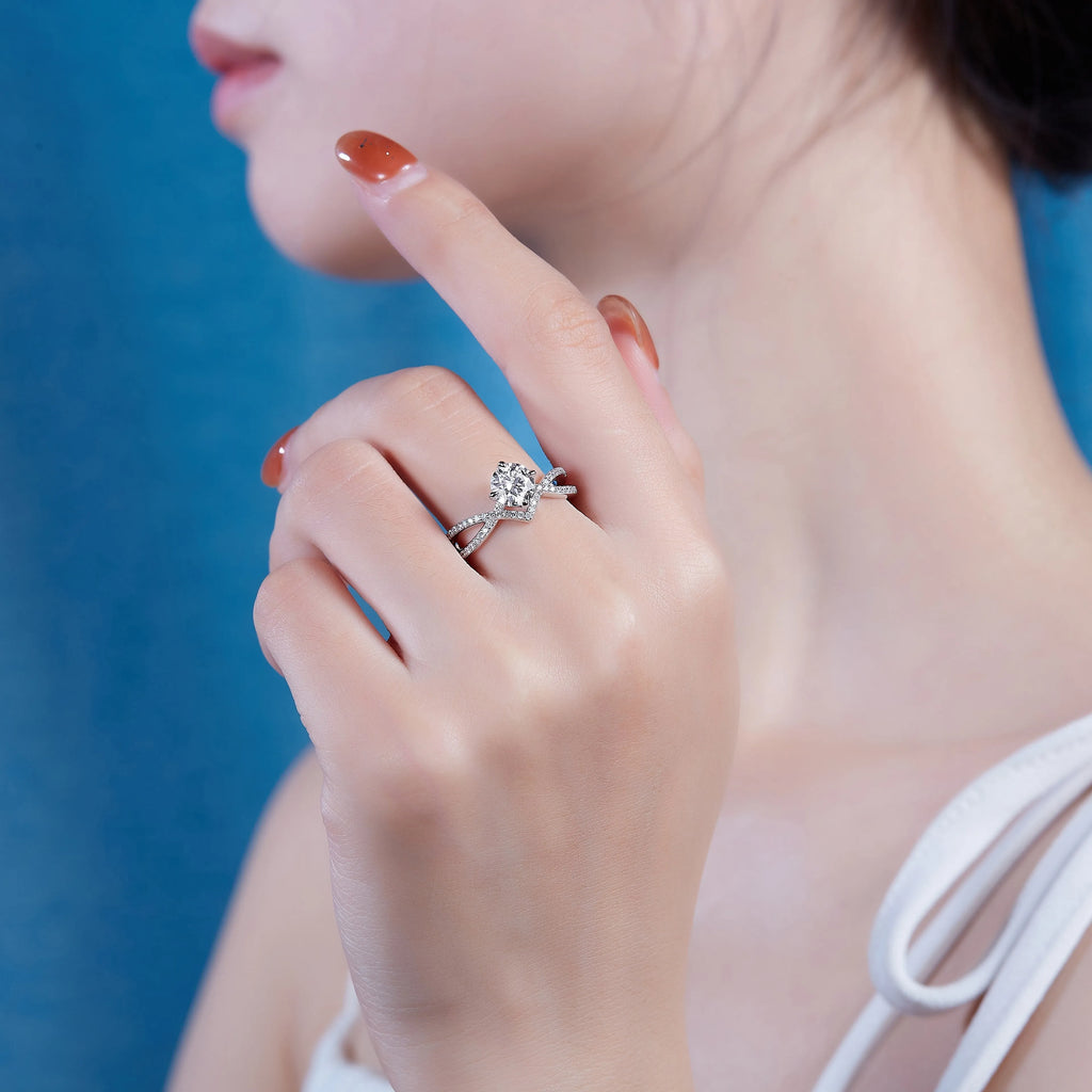 Sacred Vow wedding ring set with 2-carat moissanite in S925 silver with platinum plating, sizes 5-9, gift box and GRA certificate