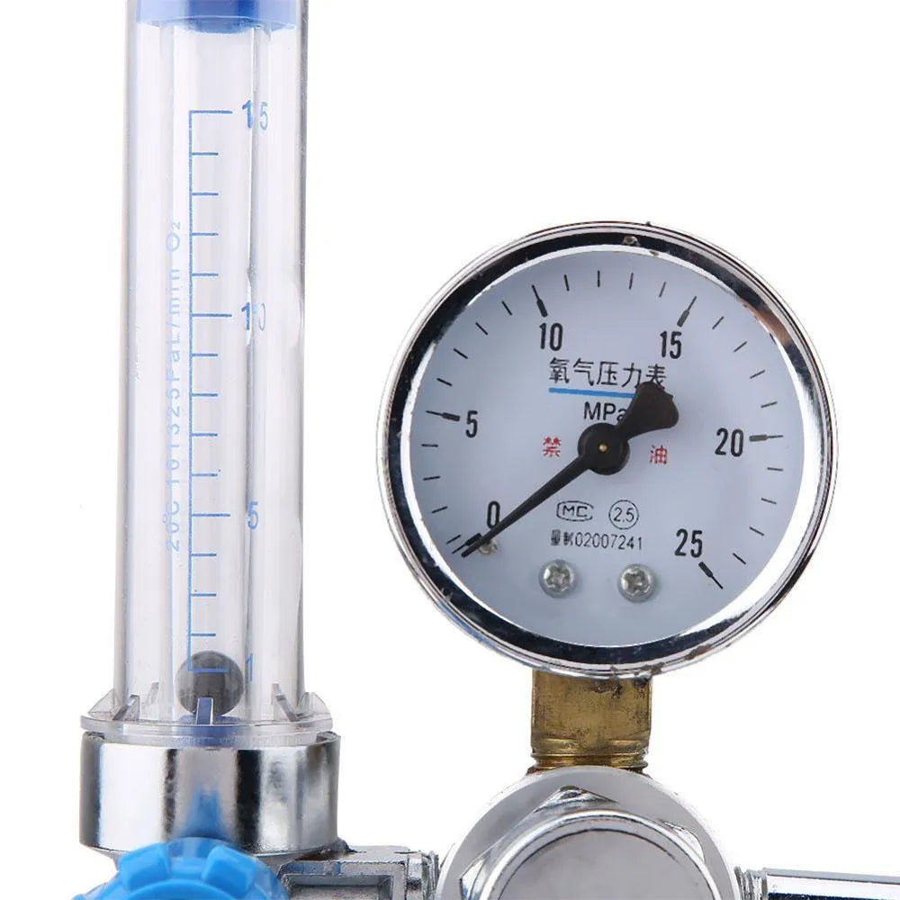 Blue oxygen pressure reducer for cylinder with rated outlet pressure 0.25 MPa and flow range 1-110 m3/h