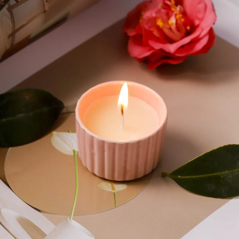 Ceramic cup aromatherapy candle in floral style and colour for indoor bedroom use