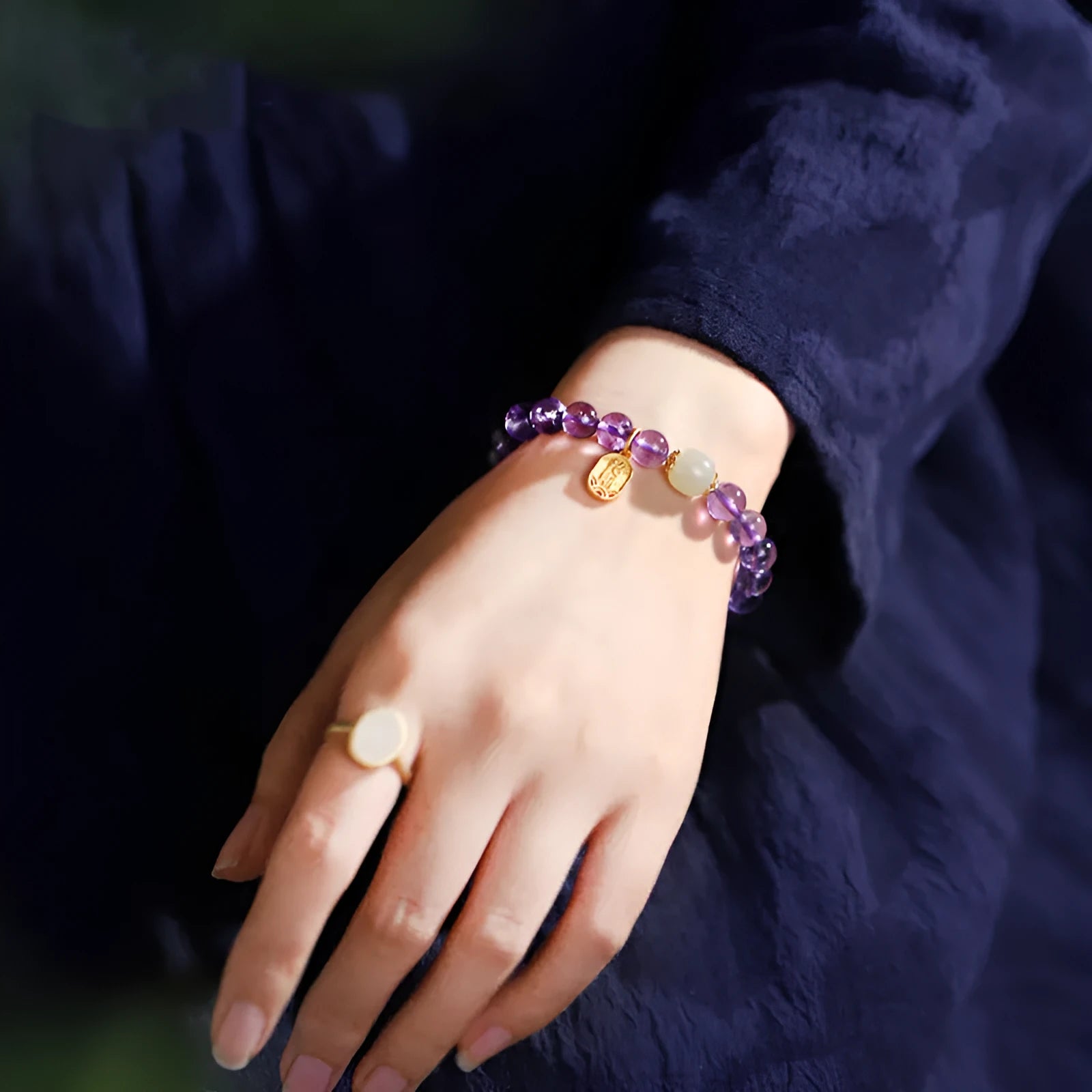 Purple amethyst crystal bracelet with 8mm beads in geometric Chinese design for women