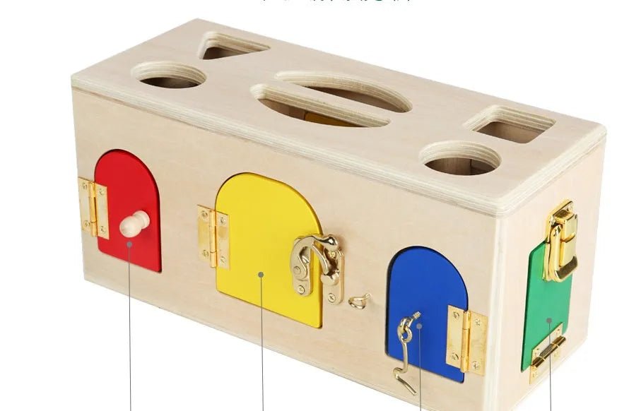 Wooden shape lock box educational toy for preschool children with twelve pieces