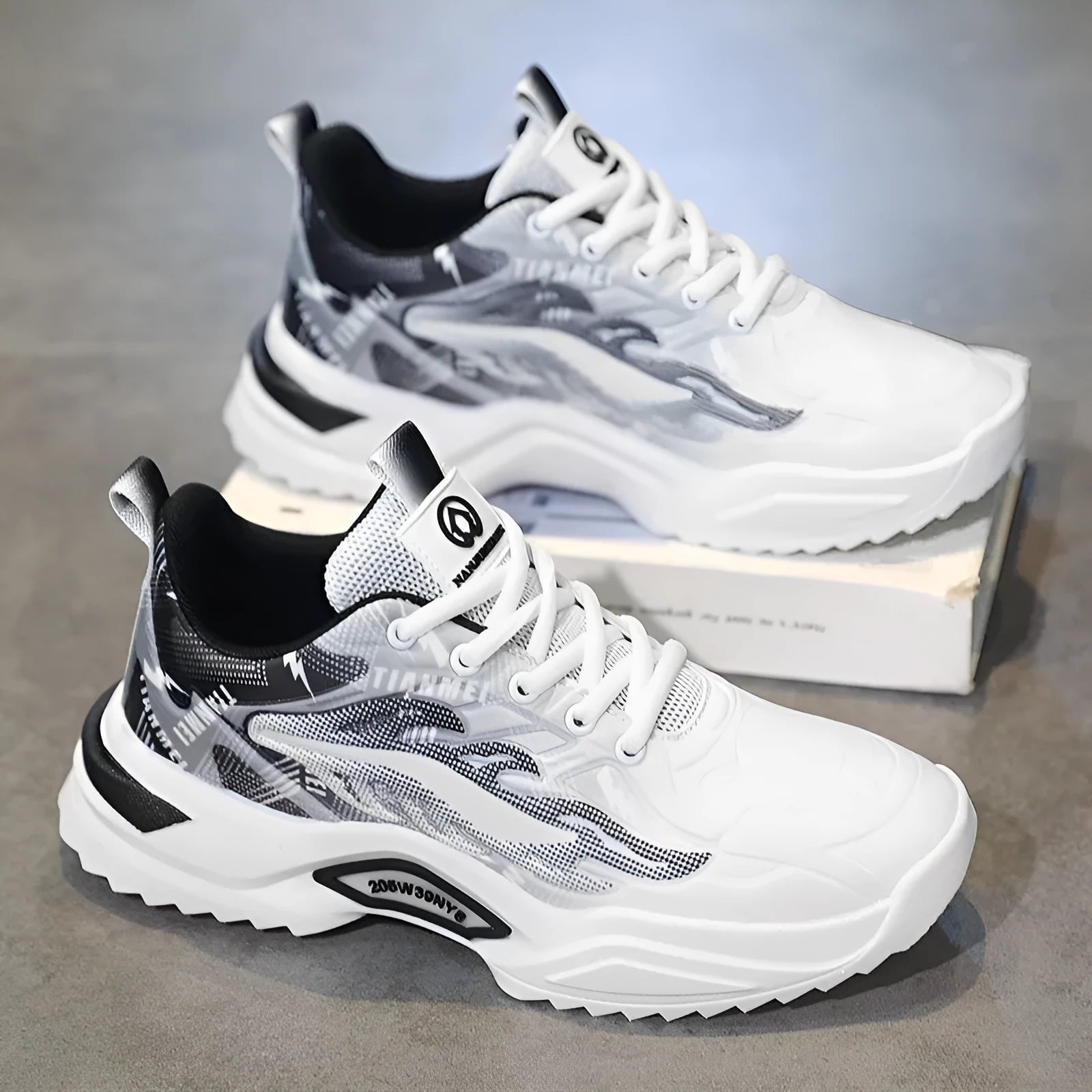 Men's spring casual sports mesh shoes synthetic leather upper rubber sole front lace-up round toe black and white 3529