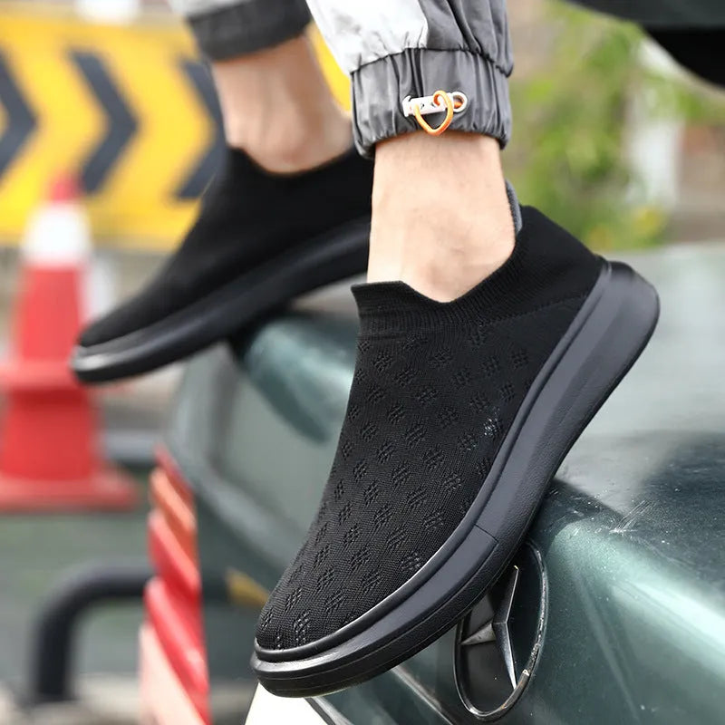 Men's mesh casual breathable solid colour sneakers, lace-up walking shoes, side view