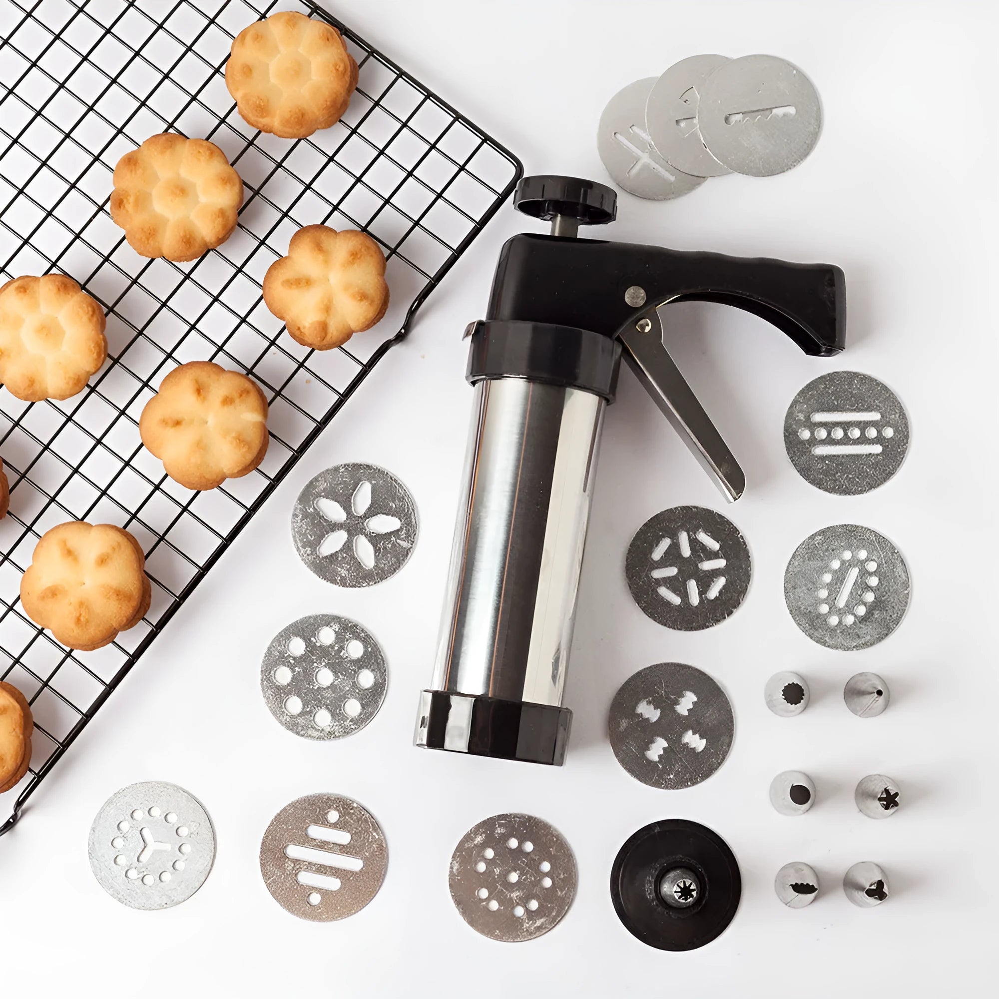 Stainless steel biscuit press cookie machine with 13 moulds and 8 nozzles in a gift box