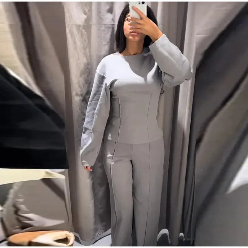 Women's polar fleece suit set with long sleeve O-neck top and wide leg trousers