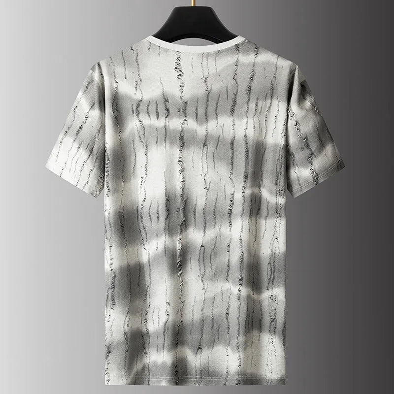 Men's grey plus size loose fit t-shirt with round neck and short sleeves