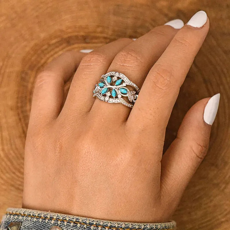 Women's retro copper ring with inlaid zircon in White Gold finish geometric design