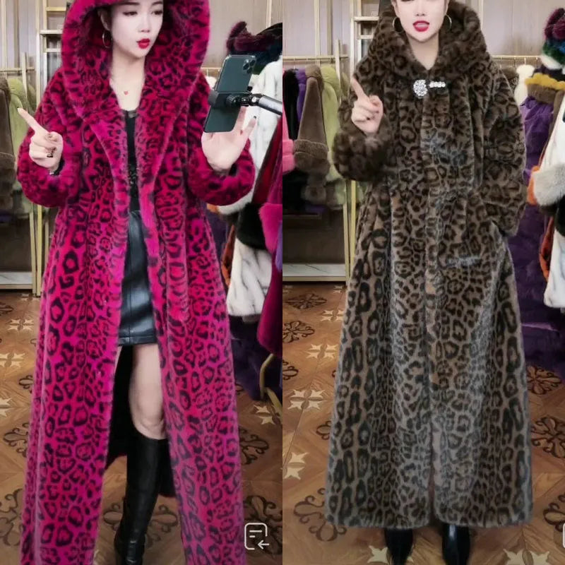 Women's plus size long faux fur coat in leopard print with 100cm length