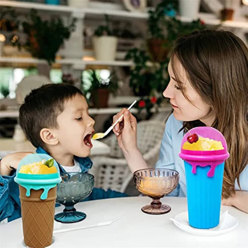 Blue 500ml silicone slushy maker cup for homemade smoothies and desserts
