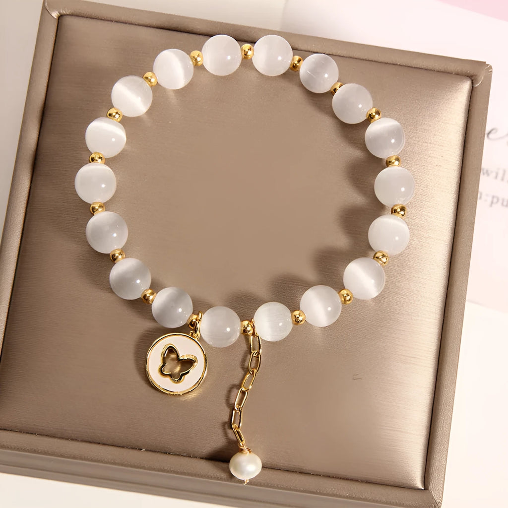White cat's eye crystal bracelet with geometric design in Korean style