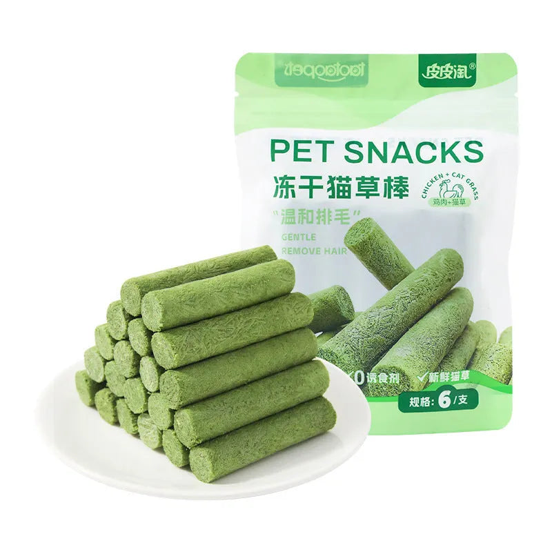 Freeze-dried cat grass stick treats with chicken and salmon, 35g pack of 6 sticks for cats