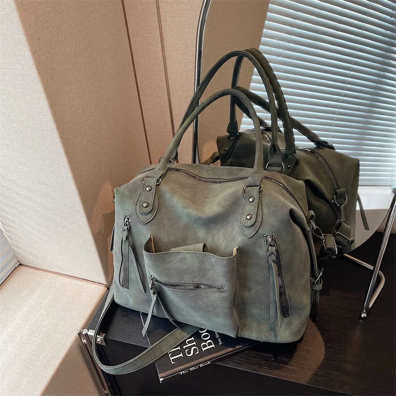Retro textured women's large-capacity messenger bag in black with stitching detail, 36x25x13cm PU crossbody bag.