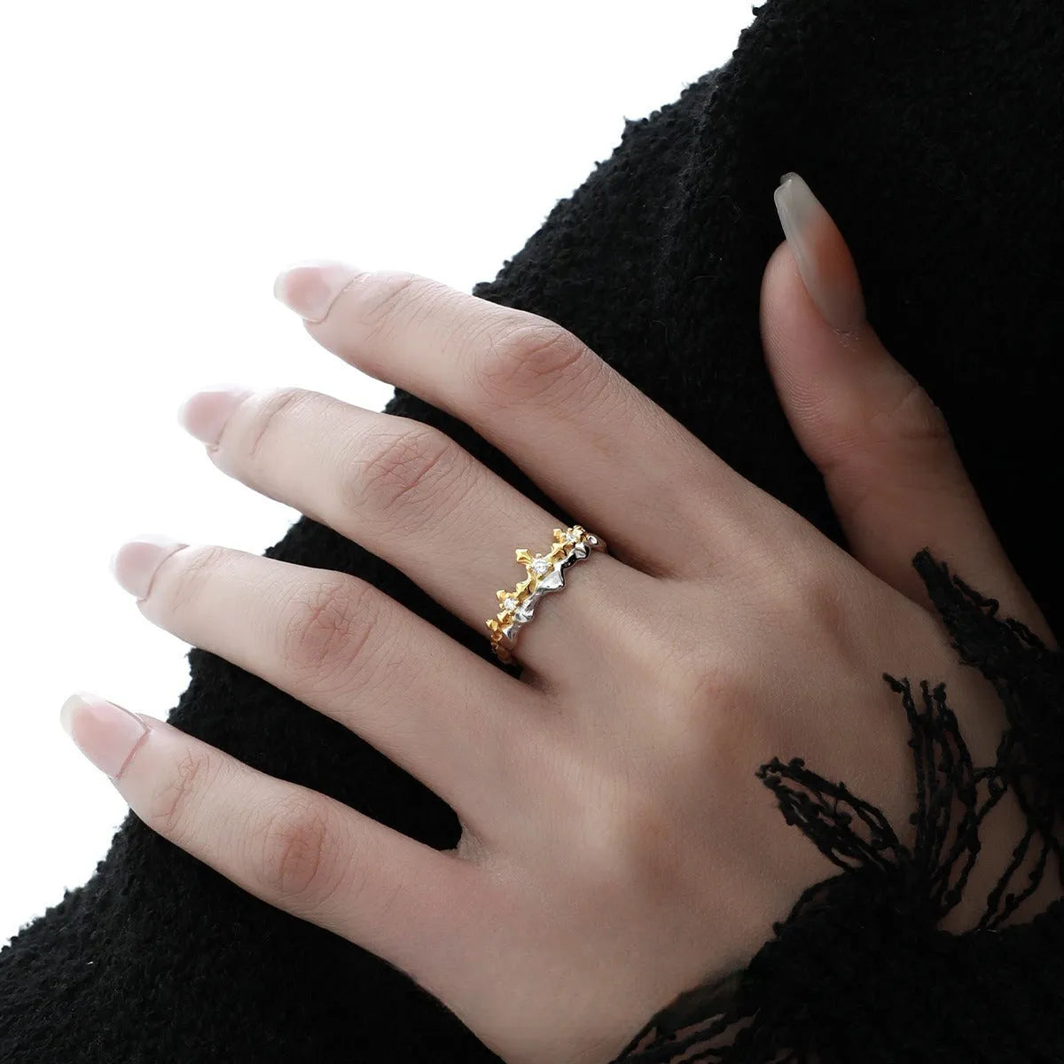 Princess Knight adjustable silver couple ring with electroplated white gold or black gold finish