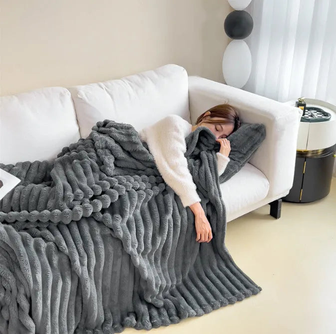 Soft Wind bubble velvet polyester blanket in solid colour showing double-sided thickening texture