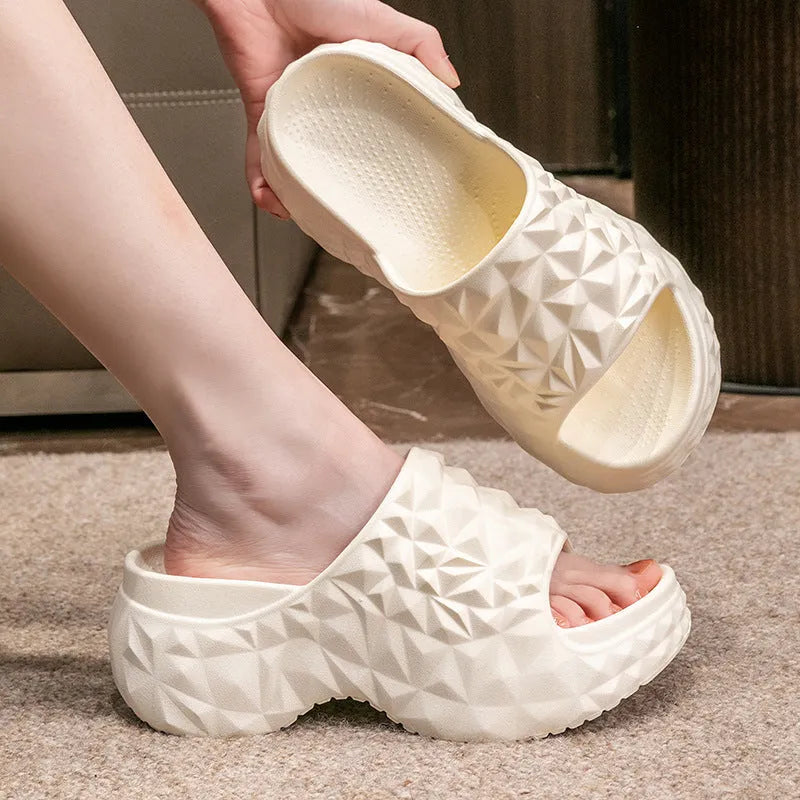 Women's Eva flip flop slippers in khaki colour with a thick injection-moulded sole.