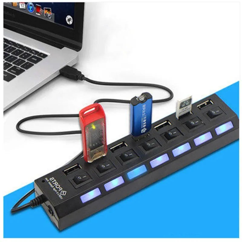 Black and white USB 3.0 hub showing 4-port and 7-port models for computer connectivity