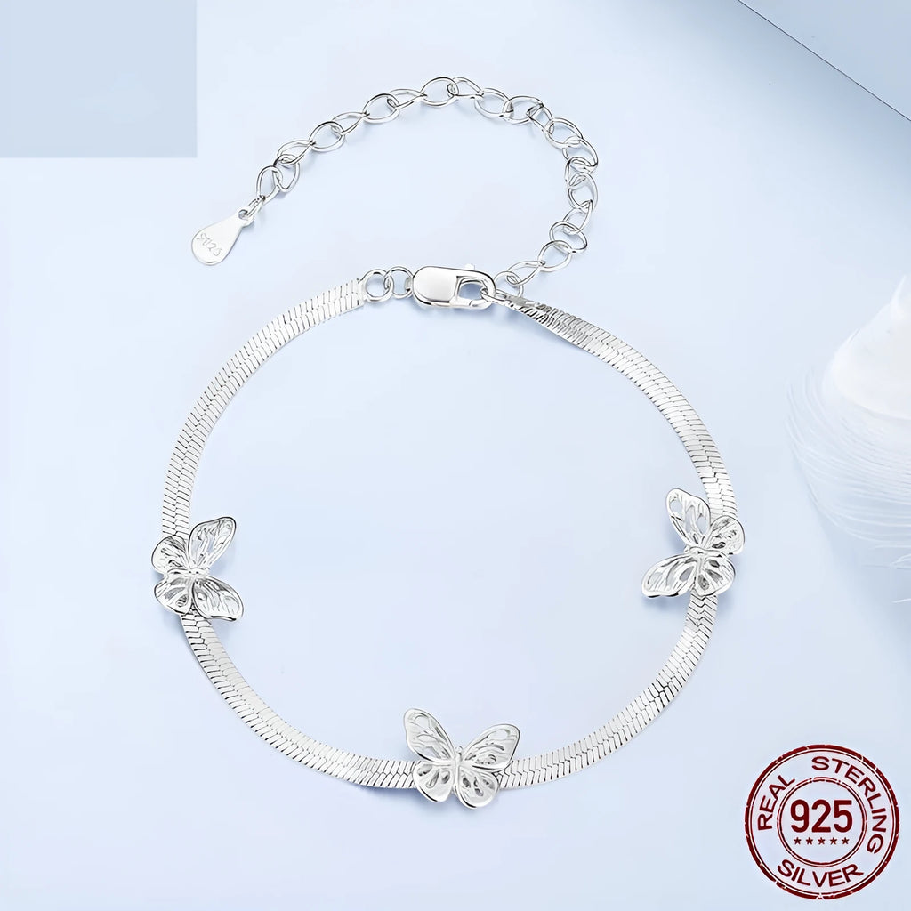 Smart Fairy Style butterfly bracelet in silver with electroplated finish, BSB217 colour, on display