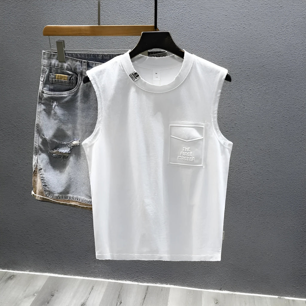 Solid colour cotton sleeveless fitness t-shirt with straight hem in loose fit design