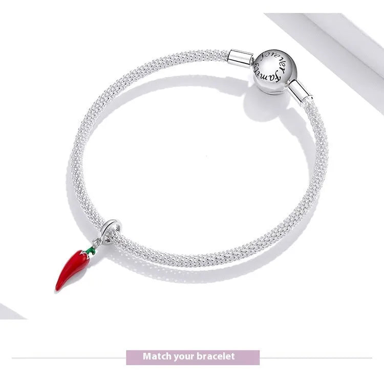 S925 sterling silver leaf pendant with electroplated finish in colour BSC461, Korean style.