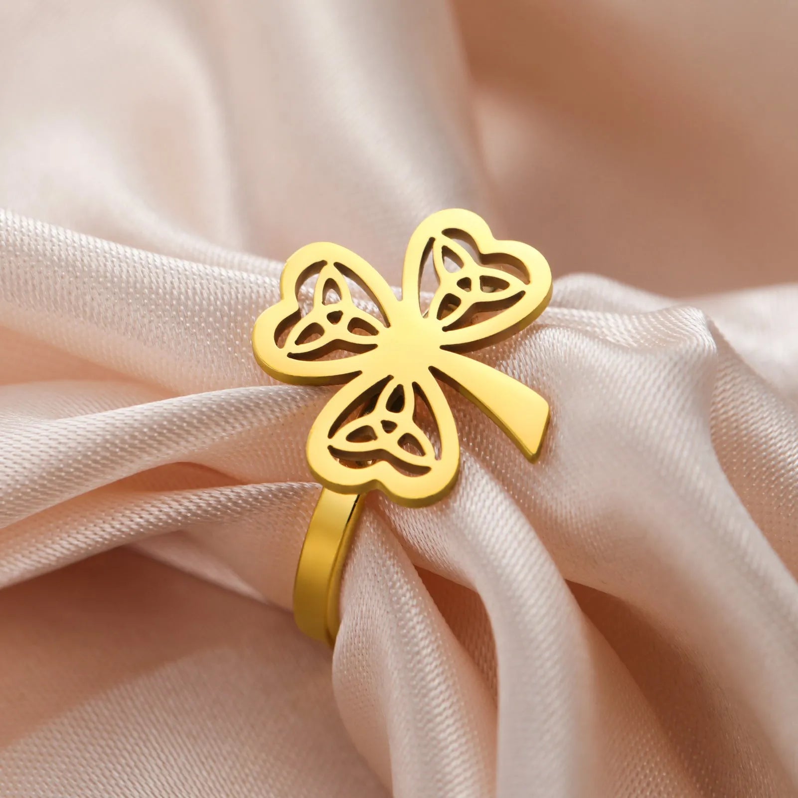 Stainless steel hollow ring with electroplated finish in gold or steel colour
