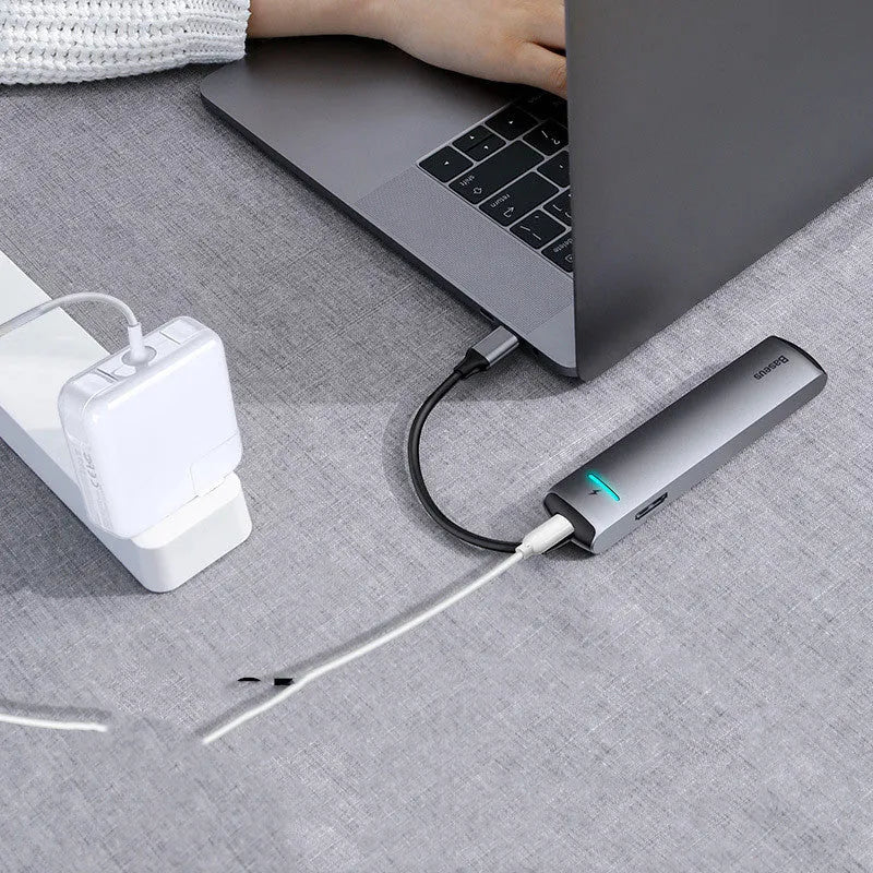 Mechanical Eye Type-C docking station in dark grey, 5Gbps, compatible with MacBook and iPhone models