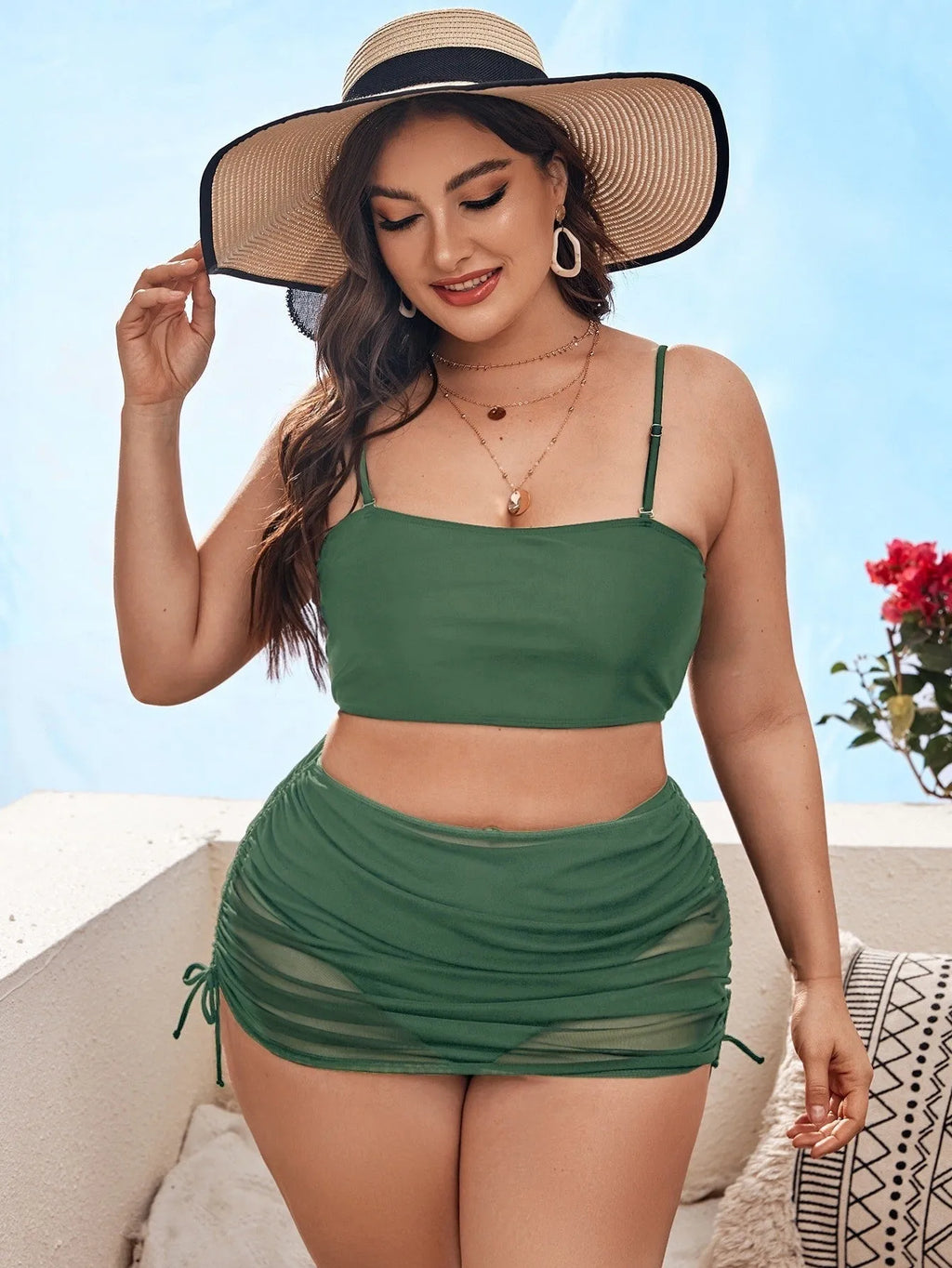 Women's solid colour mesh bikini three-piece set with top, underwear, and apron