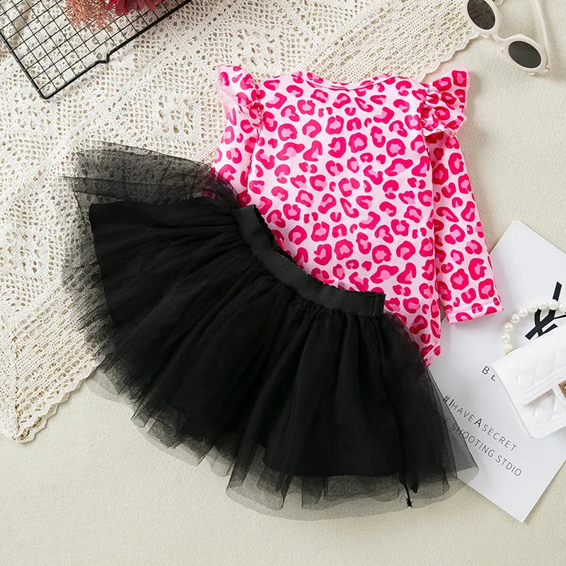 Baby girl wearing pink leopard print flounced sleeve mesh princess dress two-piece set, suitable spring autumn