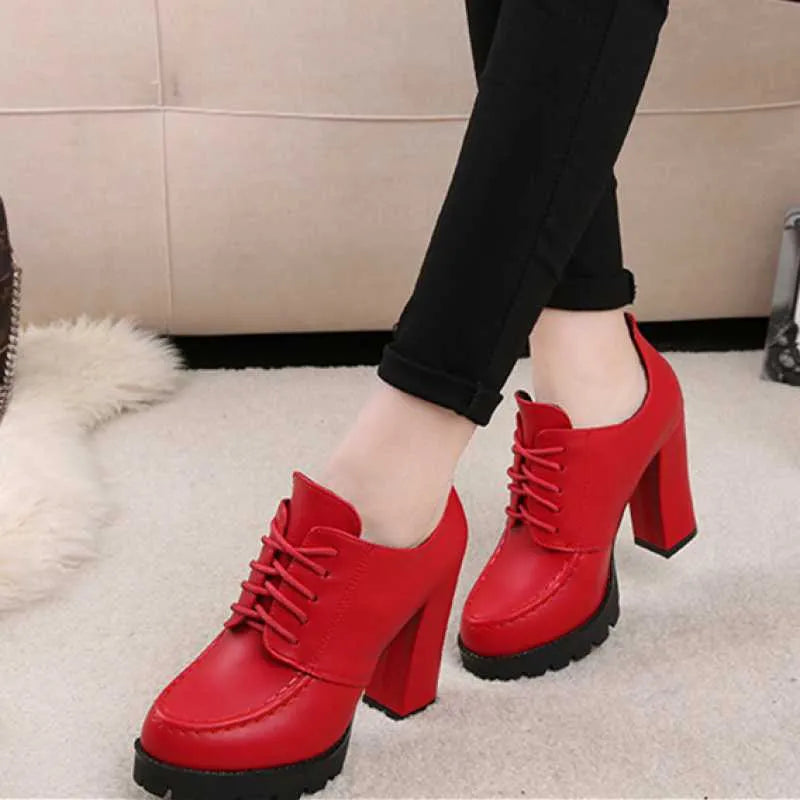 Women's platform high heels with thick heel, round toe, lace-up front, black PU upper, rubber sole