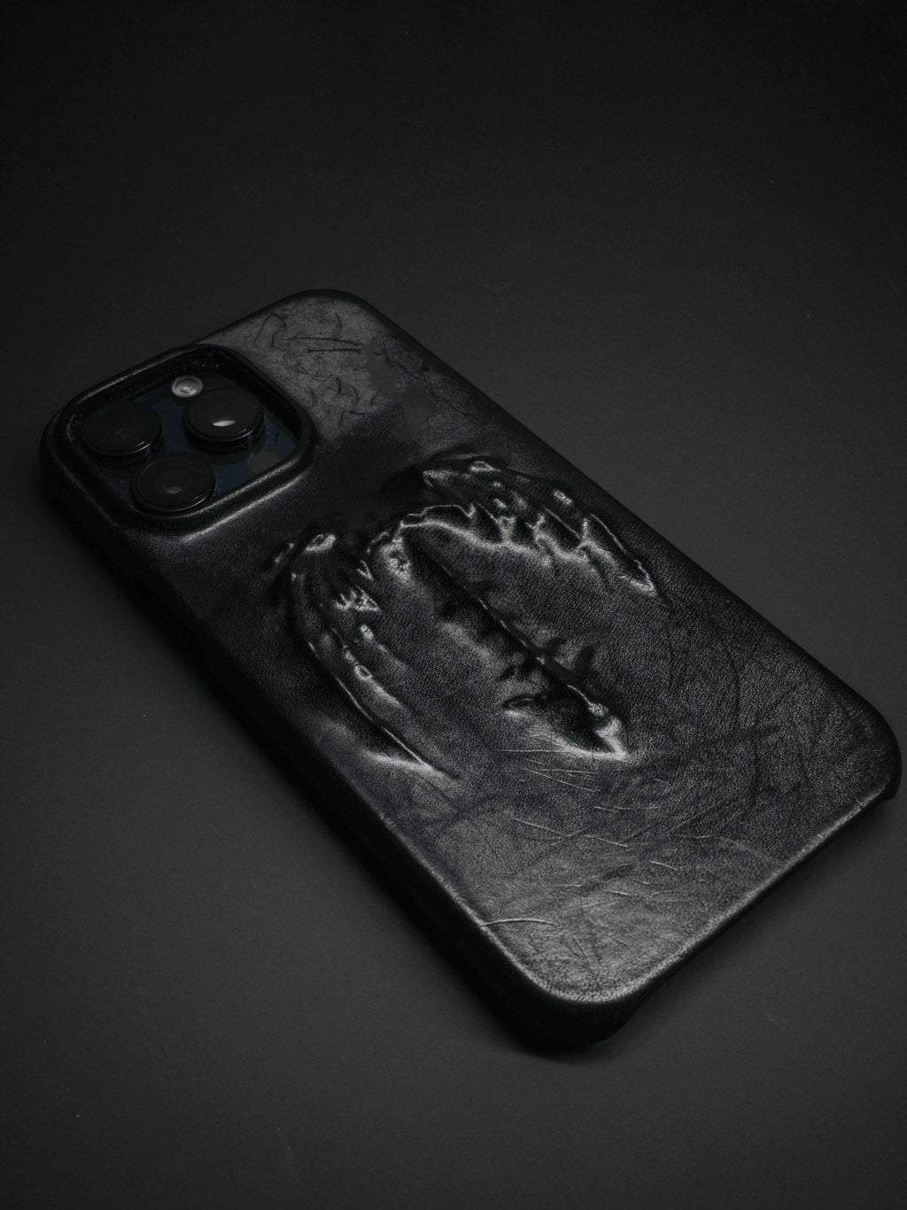 Retro gothic cowhide leather phone case with embossed vampire bat wing pattern, half-covered edge, for iPhone 12-17 series, Apply Red colour