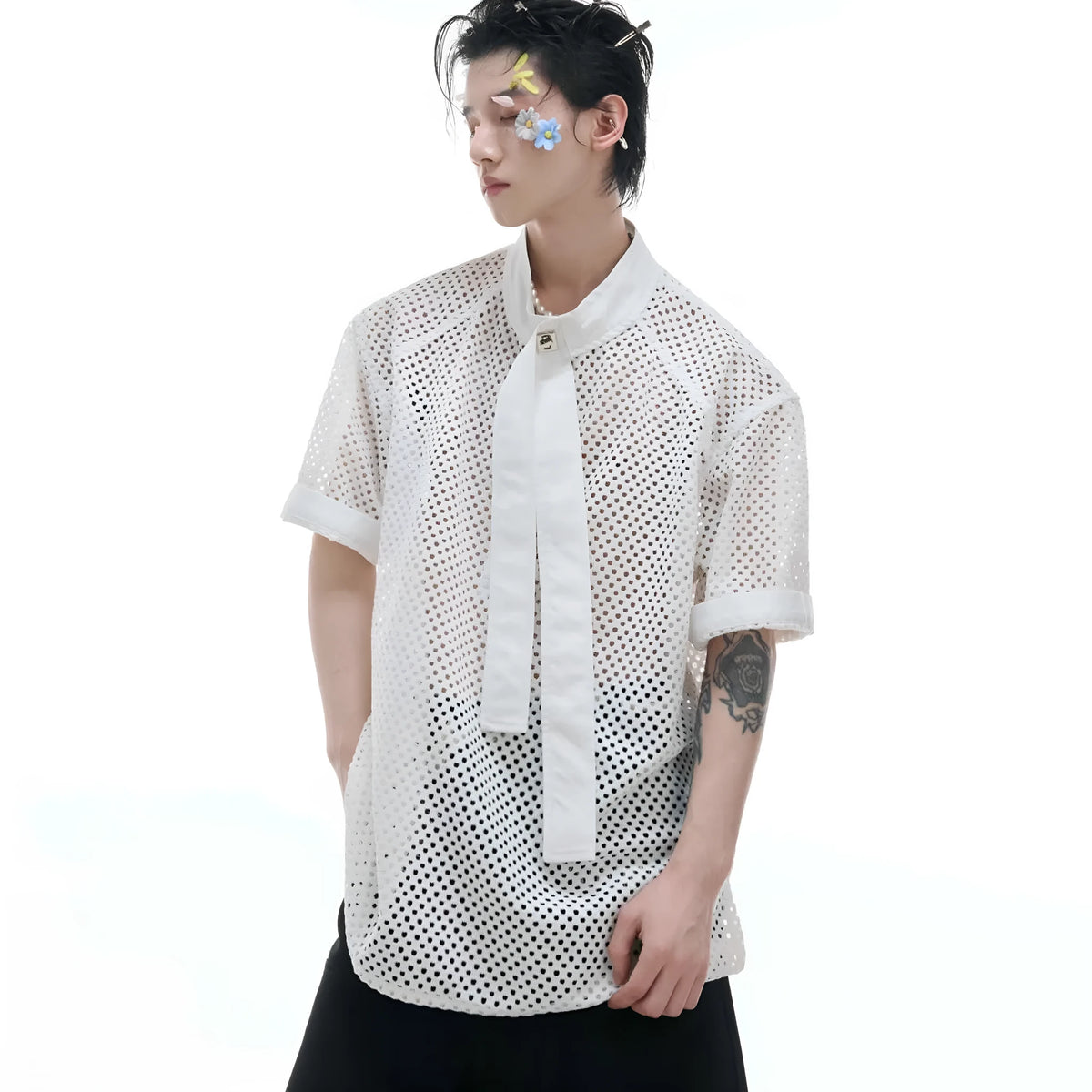 Men's short sleeve T-shirt with tie stitching and metal tassel, loose fit, available in black, white, and blue.